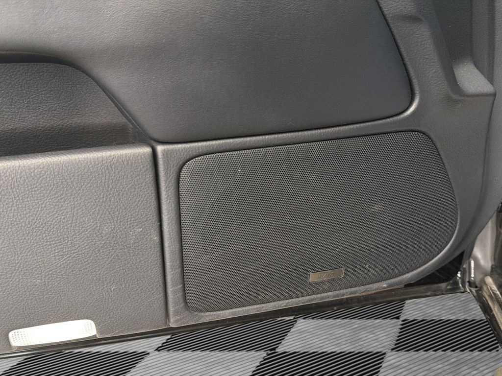 Used 2015 Lexus LS 460 AWD w/ F Sport Package image 27