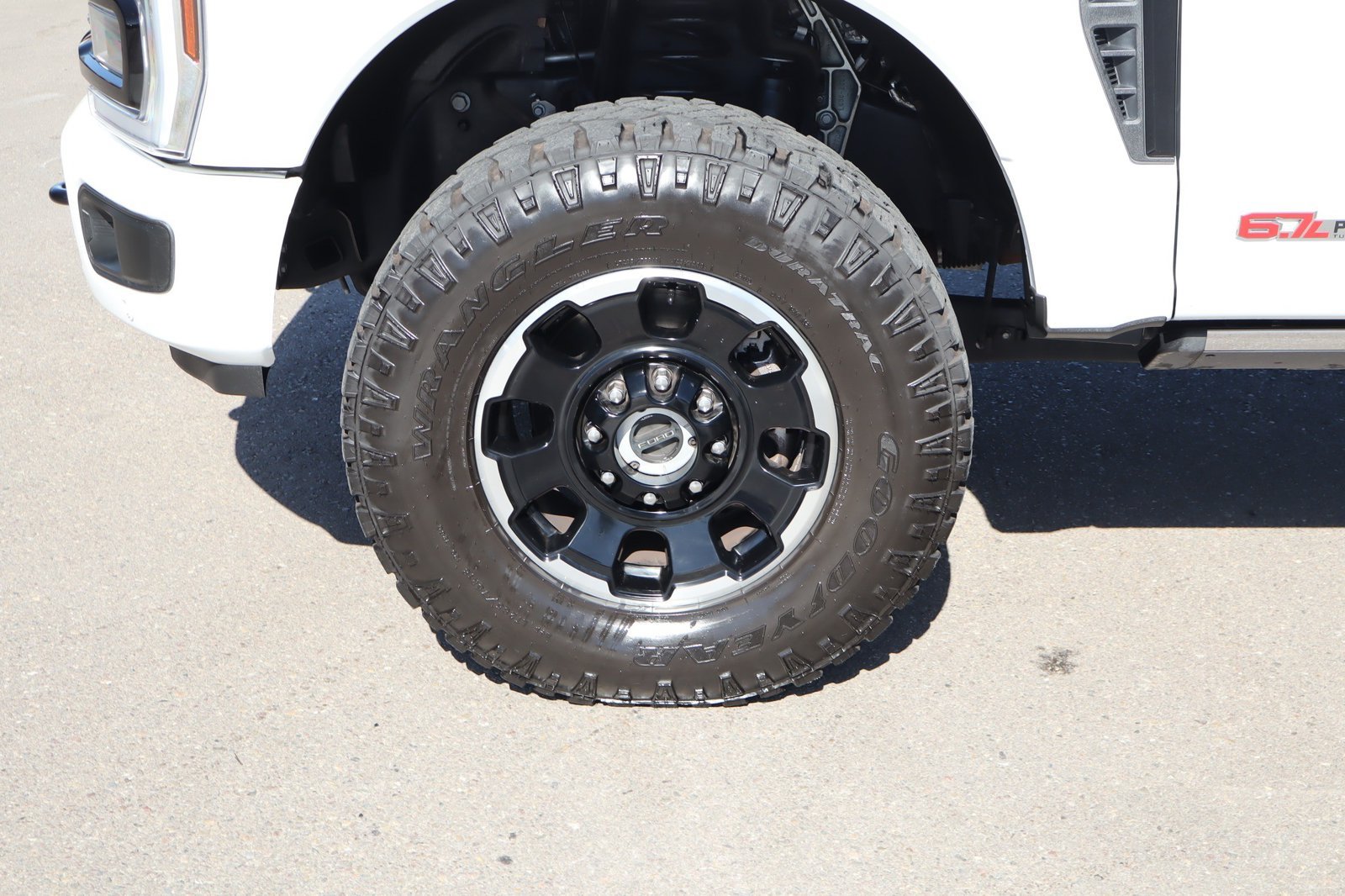 Used 2025 Ford F250 Platinum w/ Tremor Off-Road Package AWD/4WD image 14