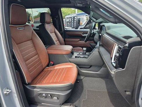 Certified 2025 GMC Sierra 1500 Denali Ultimate AWD/4WD image 19