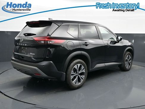 Used 2023 Nissan Rogue SV AWD/4WD image 10