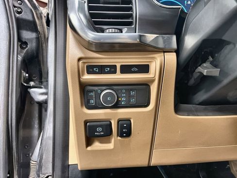 Used 2021 Ford F150 Lariat w/ Equipment Group 501A Mid AWD/4WD image 14