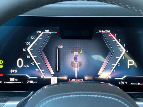 New 2025 BMW 740i image 17