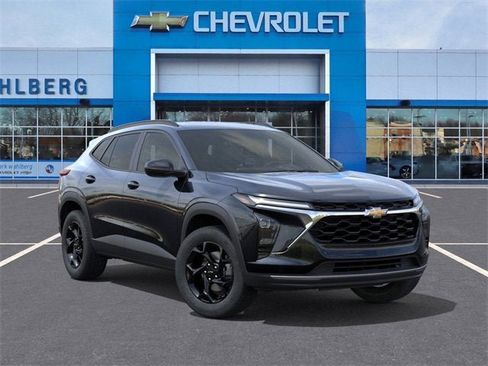 New 2026 Chevrolet Trax LT w/ Driver Confidence Package image 7