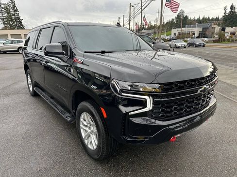 Used 2023 Chevrolet Suburban Z71 w/ Z71 Off-Road Package AWD/4WD image 9