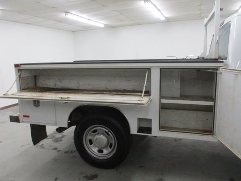 Used 2016 Ford F350 XL w/ Power Equipment Group AWD/4WD image 9