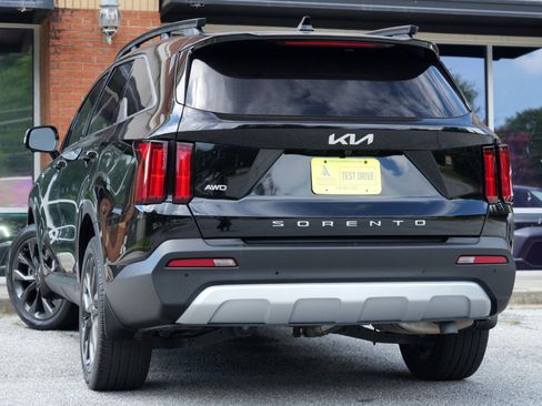Used 2022 Kia Sorento SX Prestige AWD/4WD image 5