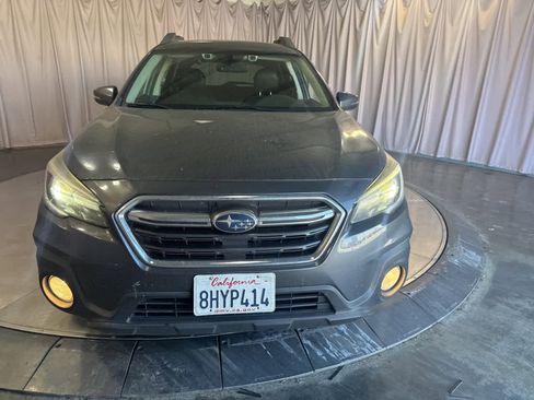 Used 2019 Subaru Outback 2.5i Limited image 2