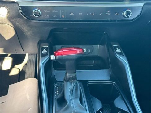 Used 2025 Kia Sorento S w/ Panoramic Sunroof Package image 16