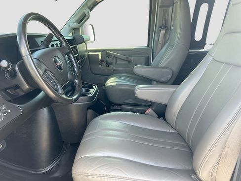 Used 2021 GMC Savana 2500 w/ Driver Convenience Package image 20