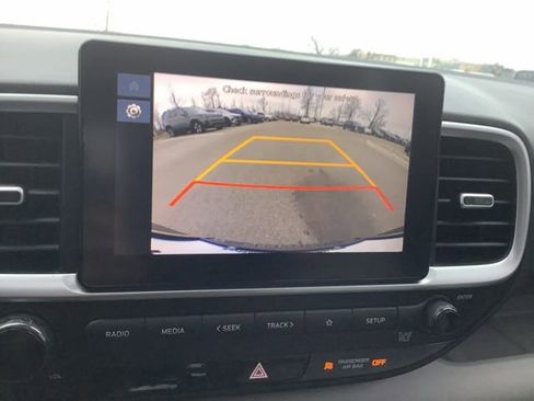 Certified 2023 Hyundai Venue SEL image 28