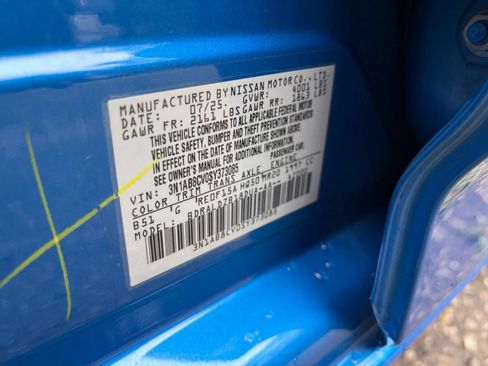 Used 2025 Nissan Sentra SV FWD image 22