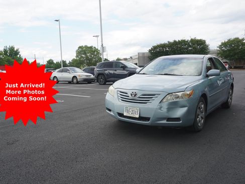Used 2008 Toyota Camry FWD image 1
