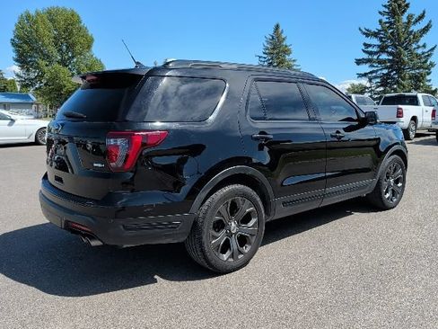Used 2018 Ford Explorer Sport w/ Equipment Group 401A AWD/4WD image 5