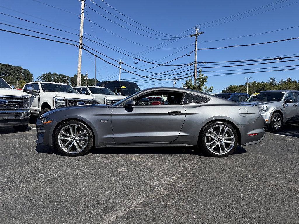 Used 2021 Ford Mustang GT Premium w/ Equipment Group 401A RWD image 4