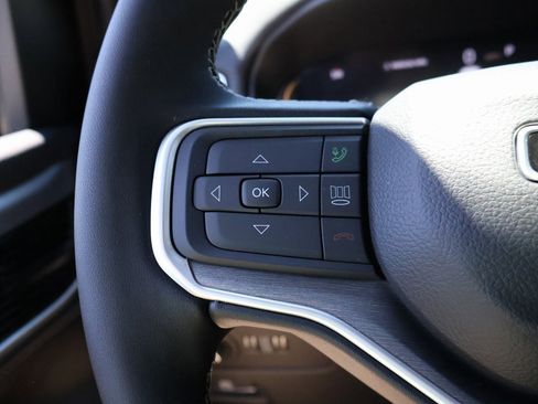 New 2025 Jeep Wagoneer L Series II w/ Premium Group I image 28