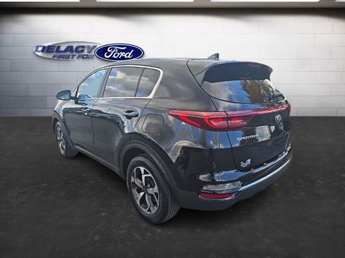Used 2022 Kia Sportage LX image 3