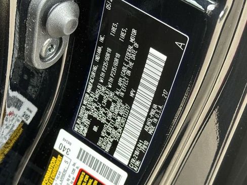 Used 2024 Toyota Sienna Platinum image 31