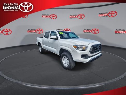 Used 2023 Toyota Tacoma SR AWD/4WD image 2
