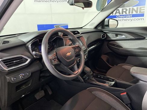 Used 2023 Chevrolet TrailBlazer LT FWD image 15