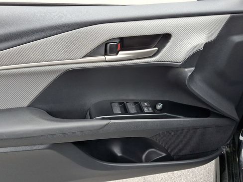 Used 2025 Toyota Camry SE w/ Convenience Package FWD image 14