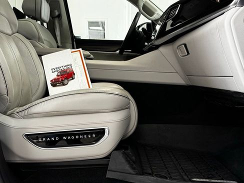 Certified 2023 Jeep Grand Wagoneer Series II w/ Convenience Group III image 8