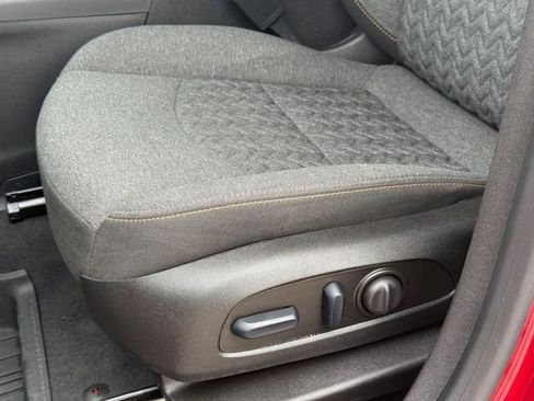 Used 2023 Chevrolet Equinox LT FWD image 24