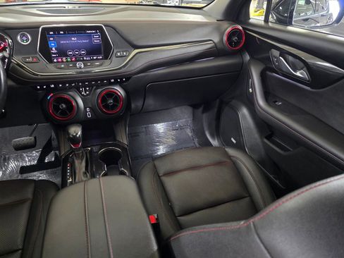 Used 2022 Chevrolet Blazer RS w/ Enhanced Convenience Package FWD image 17