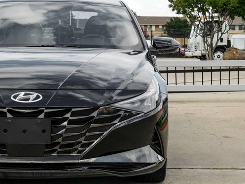 Used 2023 Hyundai Elantra Limited FWD image 50