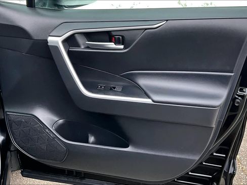 Certified 2024 Toyota RAV4 XLE w/ Convenience Package image 21