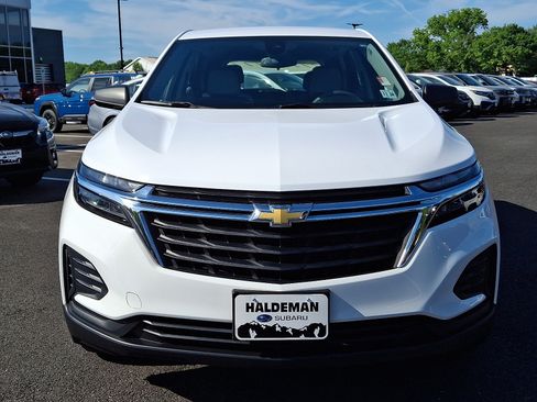 Used 2024 Chevrolet Equinox LS FWD image 2