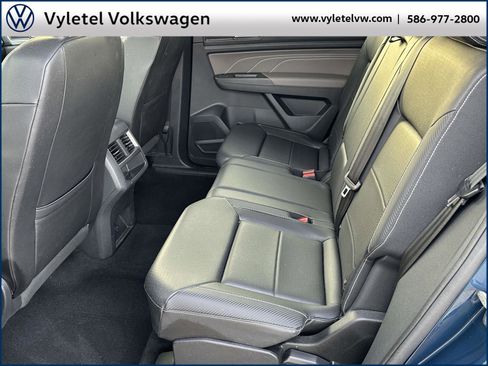 Certified 2023 Volkswagen Atlas Cross Sport SE image 12
