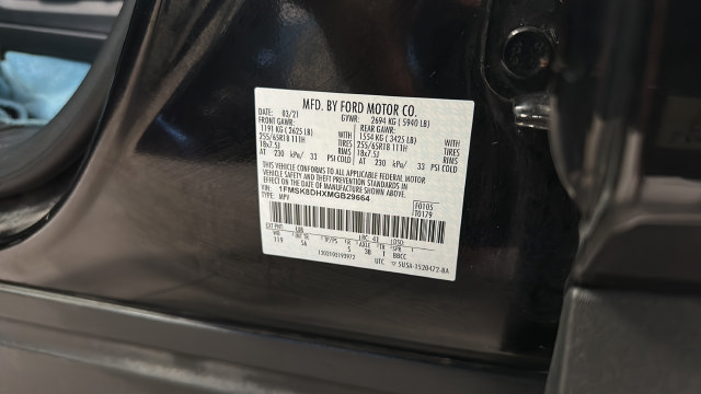 Used 2021 Ford Explorer XLT w/ Equipment Group 202A AWD/4WD image 37