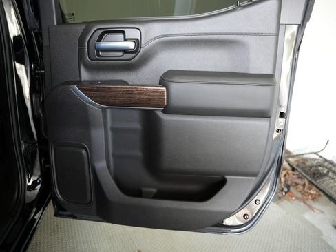 Used 2020 GMC Sierra 1500 SLE w/ SLE Value Package AWD/4WD image 33