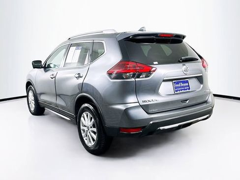Used 2018 Nissan Rogue SV w/ Premium Package image 5
