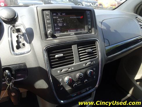 Used 2014 Dodge Grand Caravan SE FWD image 18