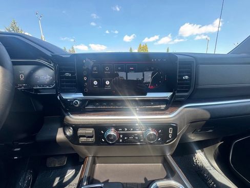 Used 2026 GMC Sierra 1500 Elevation w/ Elevation Premium Package AWD/4WD image 27