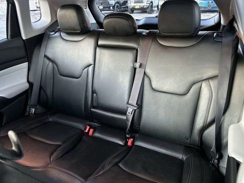 Certified 2022 Jeep Compass Limited image 23