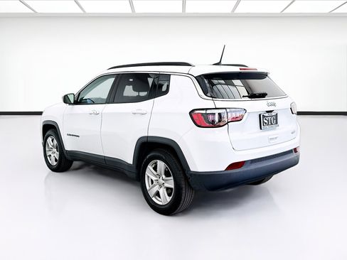 Used 2022 Jeep Compass Latitude FWD image 6