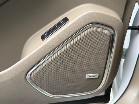 Used 2016 GMC Yukon SLT image 30