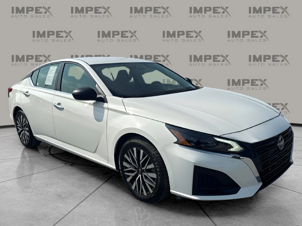 Used 2025 Nissan Altima 2.5 SV FWD image 7