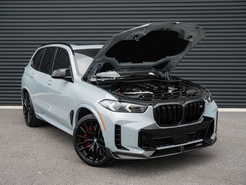 Used 2025 BMW X5 M60i AWD/4WD image 32
