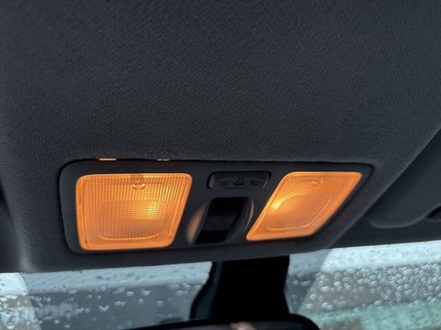 Certified 2024 Hyundai Venue SEL image 15