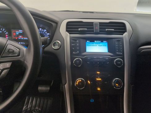 Used 2020 Ford Fusion S FWD image 27