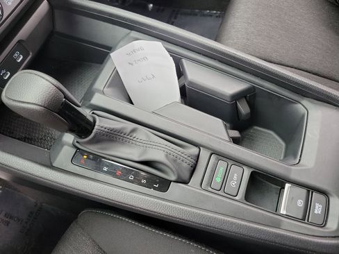 Certified 2025 Honda Accord SE image 29