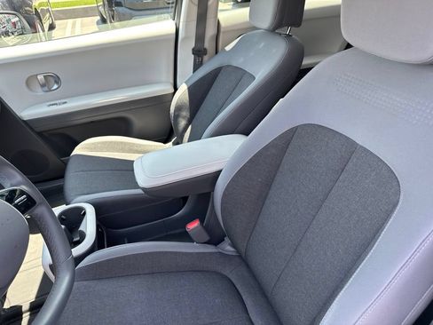 Certified 2024 Hyundai Ioniq 5 SE RWD image 4