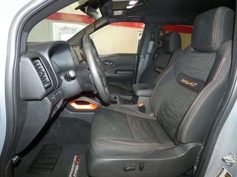 Used 2023 Nissan Frontier PRO-4X w/ Pro Convenience Package image 10