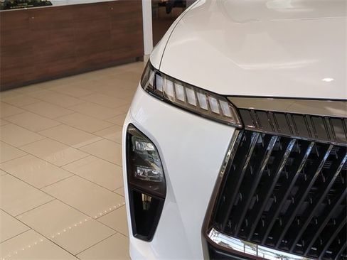 New 2026 INFINITI QX80 Autograph w/ Premium Cargo Package image 8