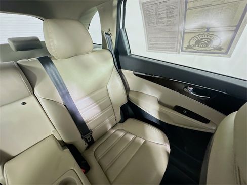 Used 2020 Kia Sorento EX image 14