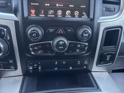 Used 2017 RAM 1500 Big Horn AWD/4WD image 25
