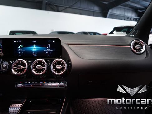 Used 2021 Mercedes-Benz GLA 250 w/ AMG Line Exterior image 33